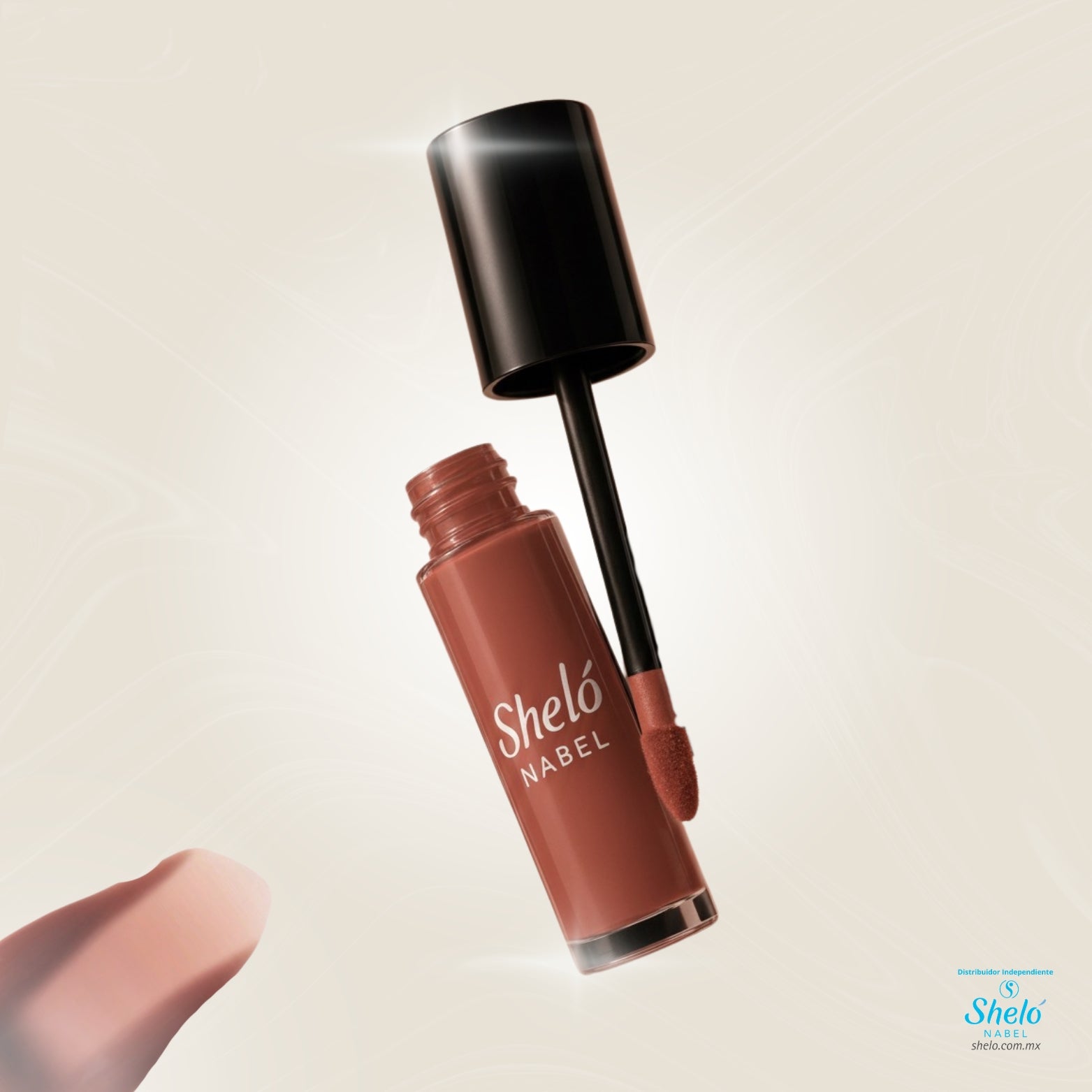 BRILLO LABIAL CANELA